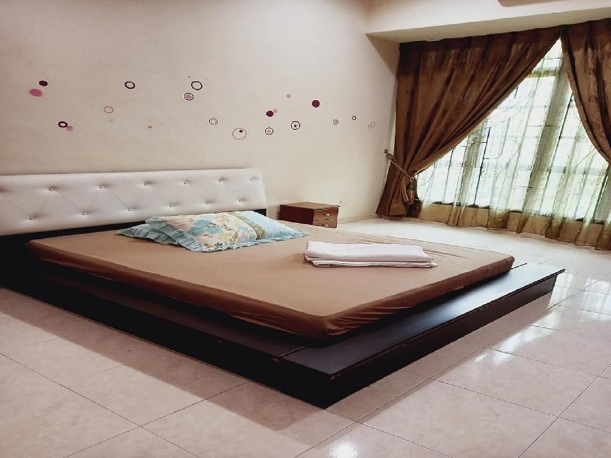 Bukit Baru Homestay Malacca Exteriör bild