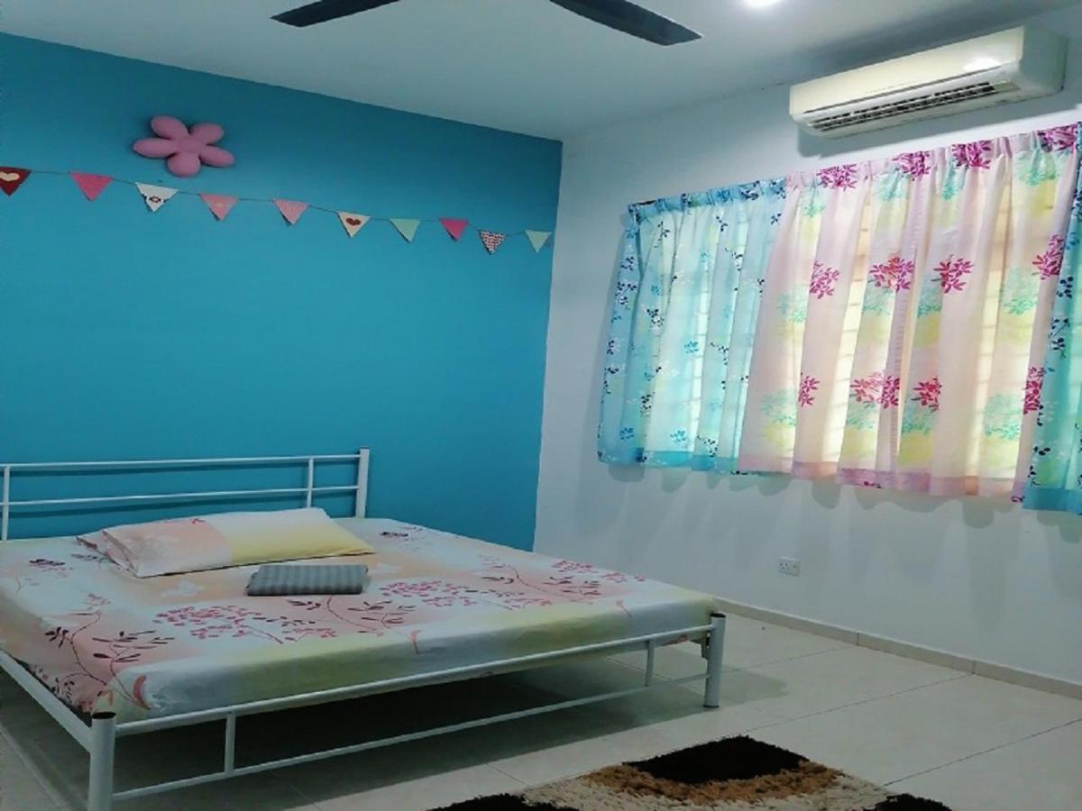 Bukit Baru Homestay Malacca Exteriör bild