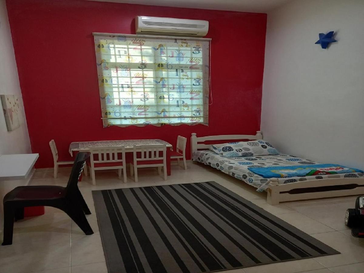 Bukit Baru Homestay Malacca Exteriör bild